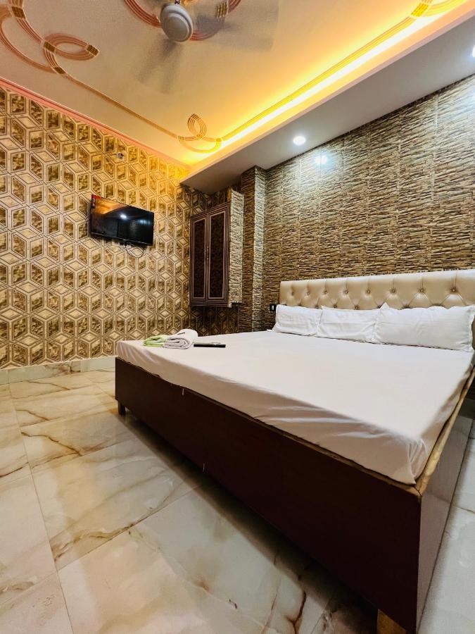 The Bella Guesthouse Varanasi Exterior photo
