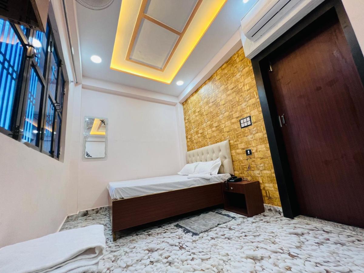 The Bella Guesthouse Varanasi Exterior photo