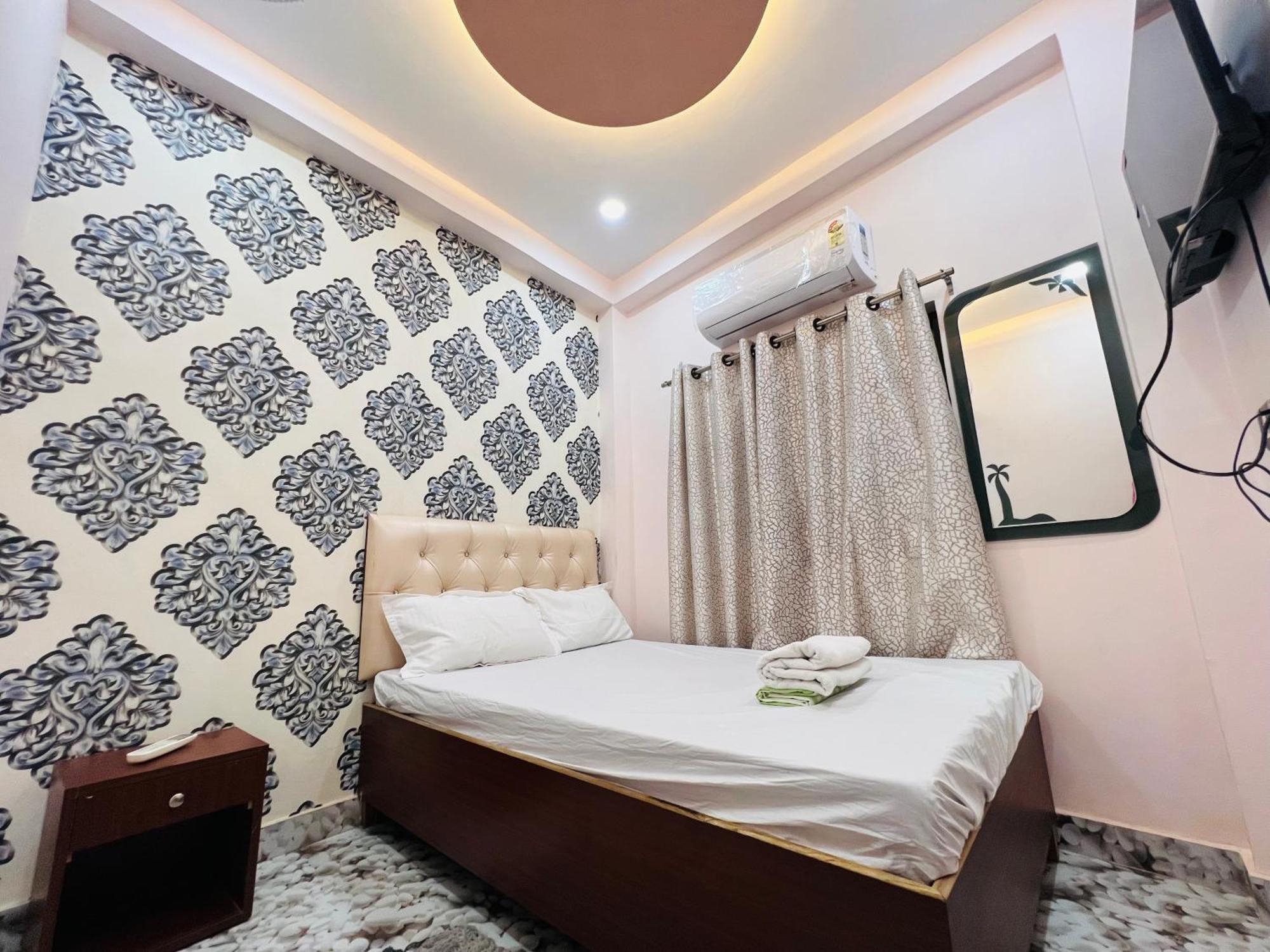 The Bella Guesthouse Varanasi Exterior photo